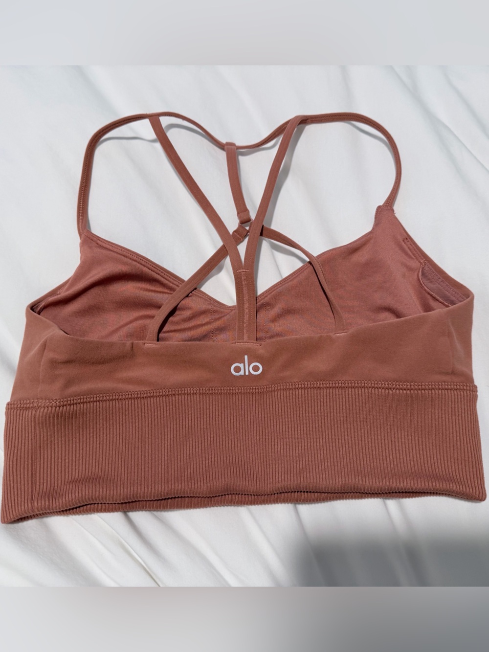 ALO Yoga | Alosoft Lavish Bra - Soft Terracotta - Picture 3 of 4